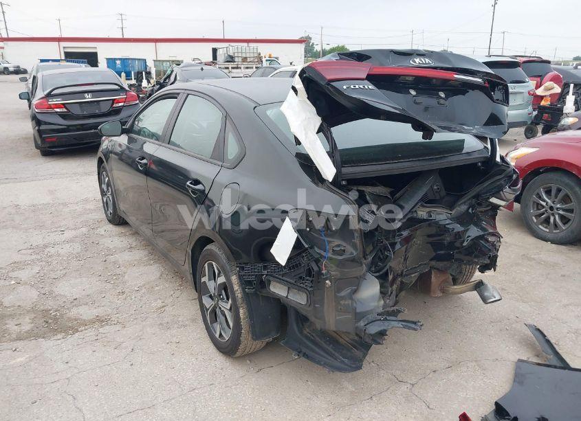 Photo 3 of 2020 Kia Forte LXS (VIN 3KPF24AD6LE257852)