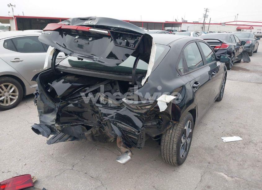 Photo 4 of 2020 Kia Forte LXS (VIN 3KPF24AD6LE257852)