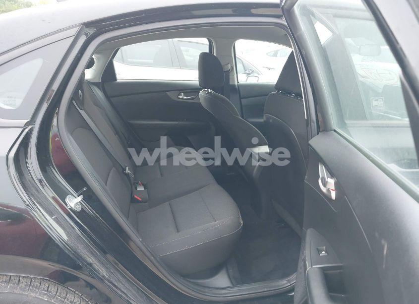 Photo 8 of 2020 Kia Forte LXS (VIN 3KPF24AD6LE257852)