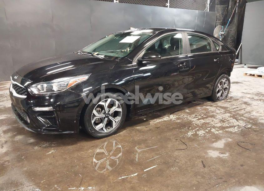 Photo 2 of 2021 Kia Forte LXS (VIN 3KPF24AD6ME264608)