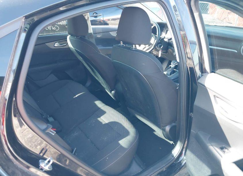 Photo 8 of 2021 Kia Forte LXS (VIN 3KPF24AD6ME265547)