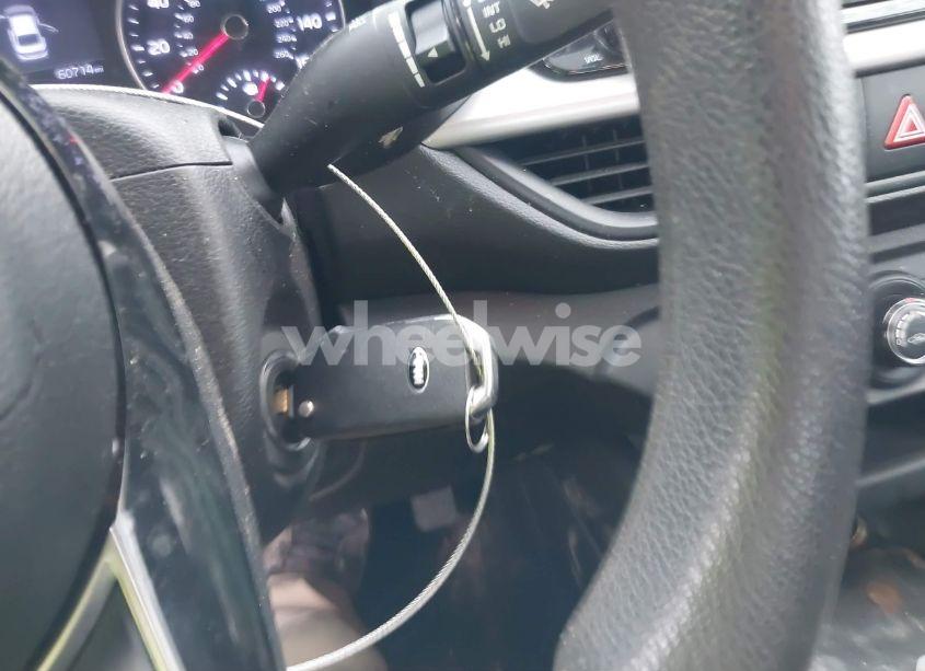 Photo 11 of 2021 Kia Forte LXS (VIN 3KPF24AD6ME267542)