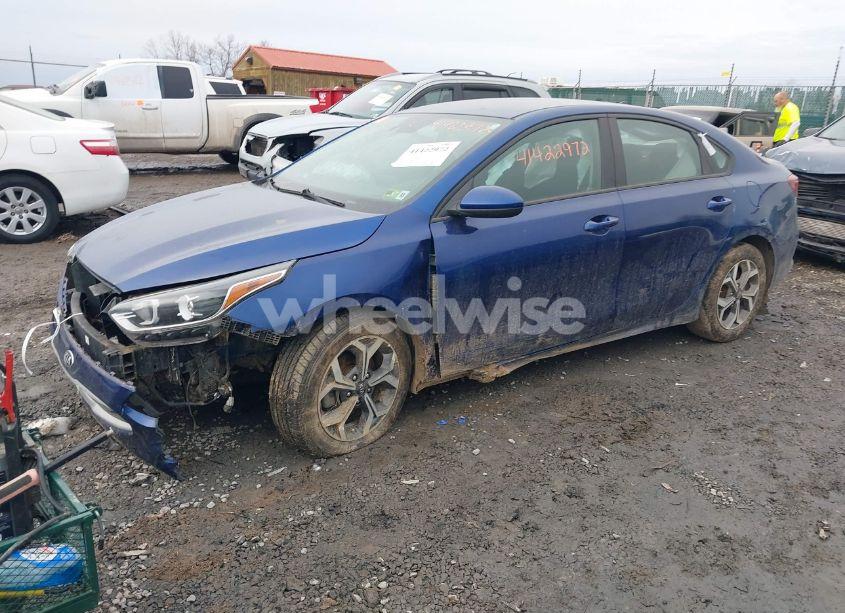 Photo 2 of 2021 Kia Forte LXS (VIN 3KPF24AD6ME267542)