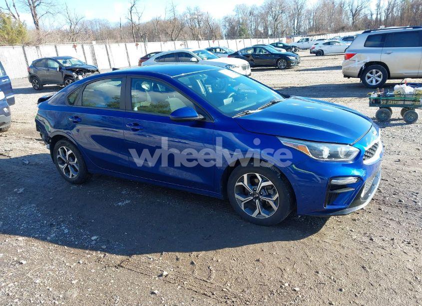 2021 Kia Forte LXS (VIN 3KPF24AD6ME280498) main photo
