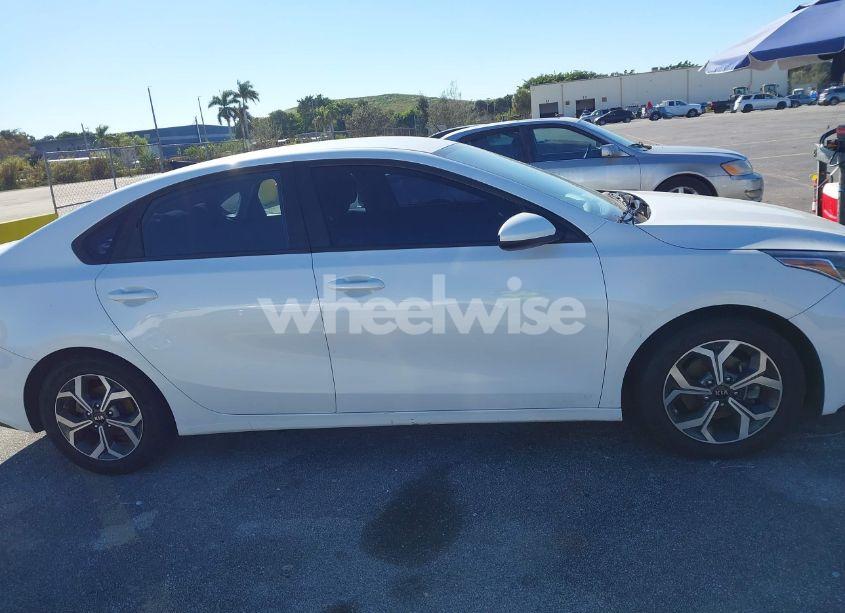 Photo 13 of 2021 Kia Forte LXS (VIN 3KPF24AD6ME281831)