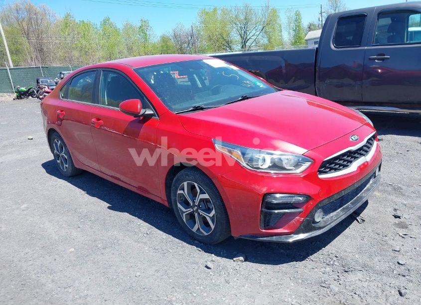 2021 Kia Forte LXS (VIN 3KPF24AD6ME299861) main photo