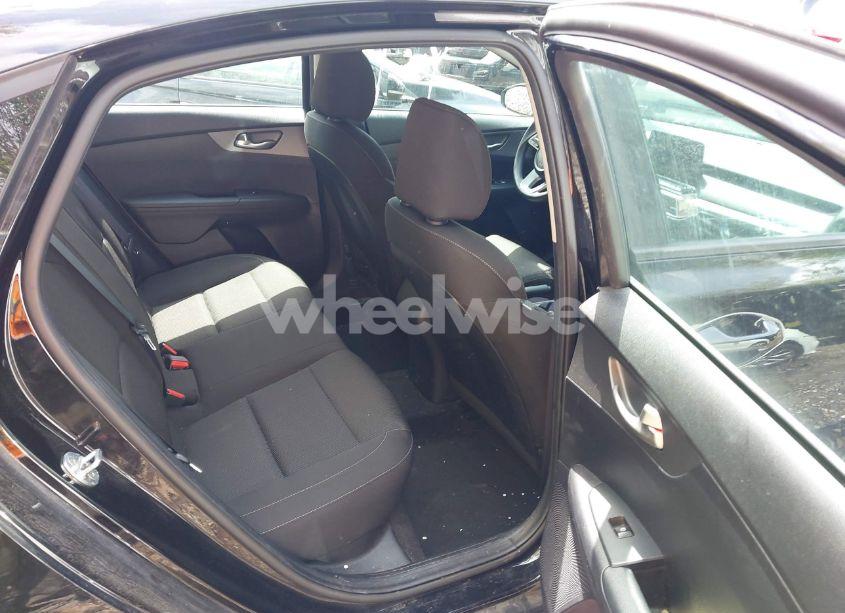 Photo 8 of 2021 Kia Forte LXS (VIN 3KPF24AD6ME307117)