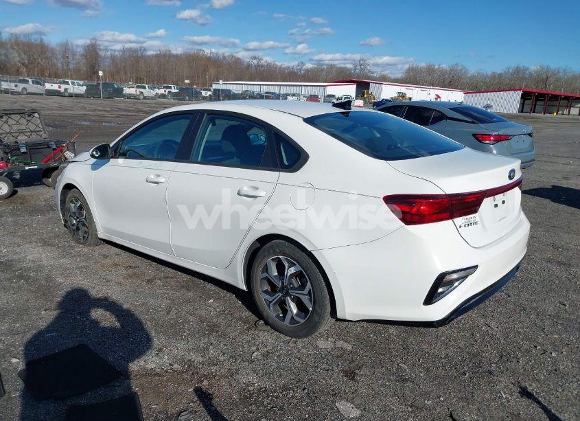 Photo 3 of 2021 Kia Forte LXS (VIN 3KPF24AD6ME329148)