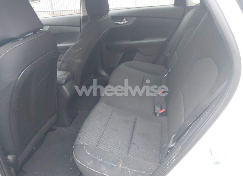 Photo 8 of 2021 Kia Forte LXS (VIN 3KPF24AD6ME341090)