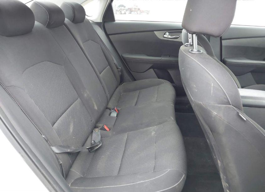 Photo 8 of 2021 Kia Forte LXS (VIN 3KPF24AD6ME352669)