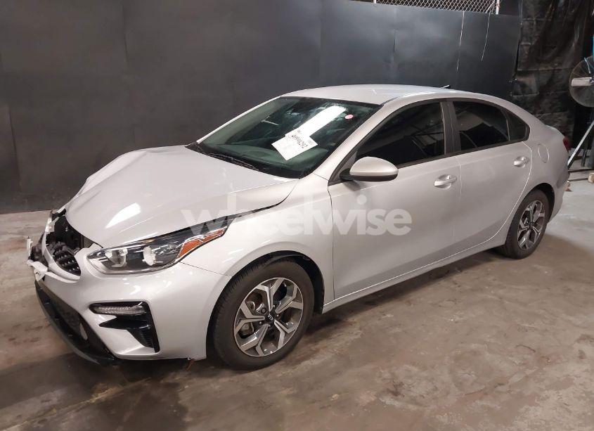 Photo 2 of 2021 Kia Forte LXS (VIN 3KPF24AD6ME360822)