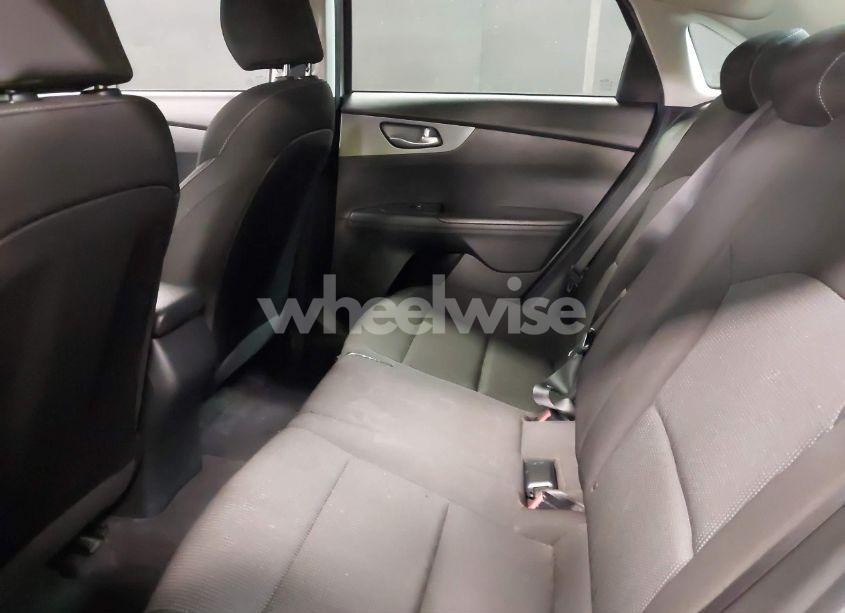 Photo 8 of 2021 Kia Forte LXS (VIN 3KPF24AD6ME360822)