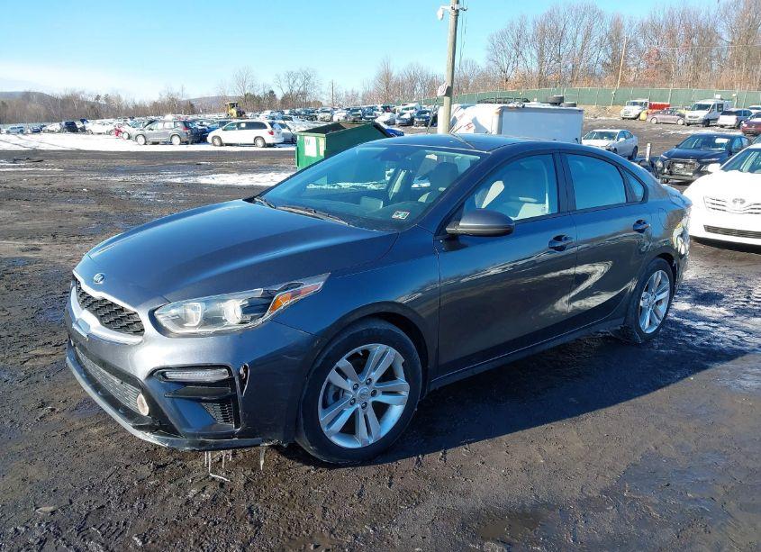 Photo 2 of 2021 Kia Forte LXS (VIN 3KPF24AD6ME361520)