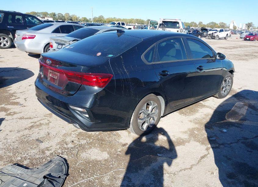 Photo 4 of 2021 Kia Forte LXS (VIN 3KPF24AD6ME406035)