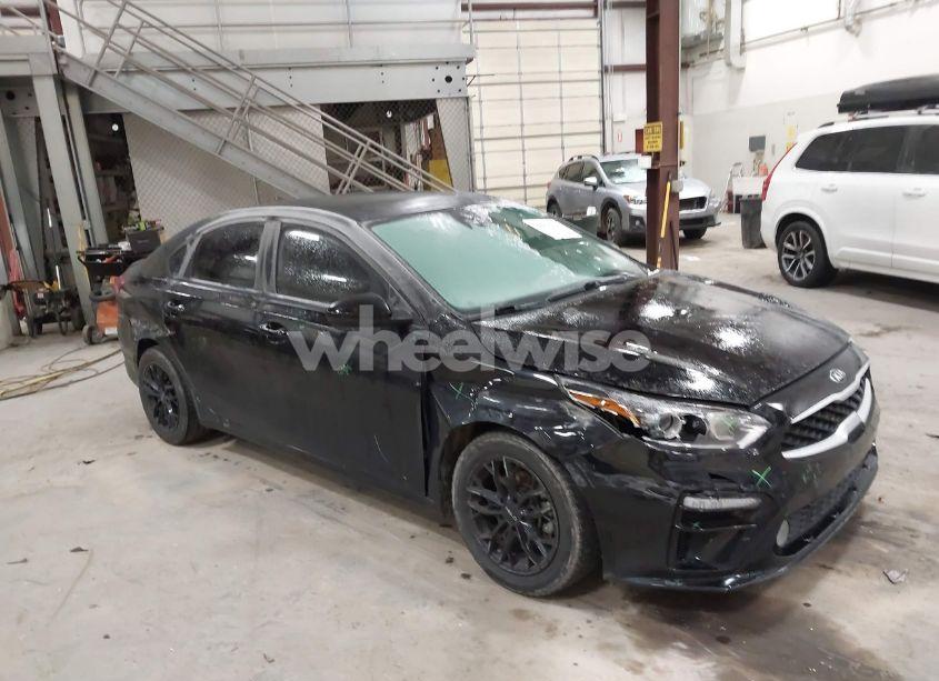 2021 Kia Forte LXS (VIN 3KPF24AD6ME410120) main photo