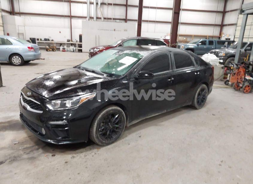 Photo 2 of 2021 Kia Forte LXS (VIN 3KPF24AD6ME410120)