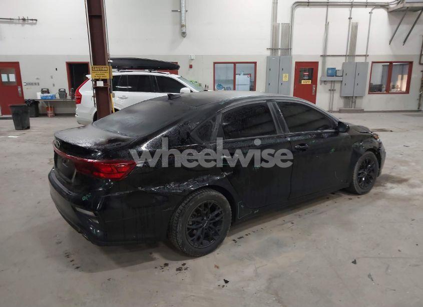 Photo 4 of 2021 Kia Forte LXS (VIN 3KPF24AD6ME410120)