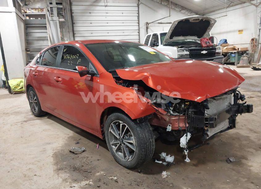 2022 Kia Forte LXS (VIN 3KPF24AD6NE434452) main photo