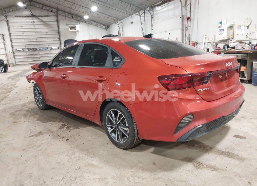 Photo 3 of 2022 Kia Forte LXS (VIN 3KPF24AD6NE434452)