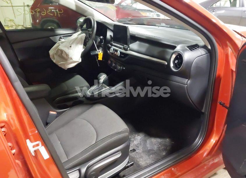 Photo 5 of 2022 Kia Forte LXS (VIN 3KPF24AD6NE434452)