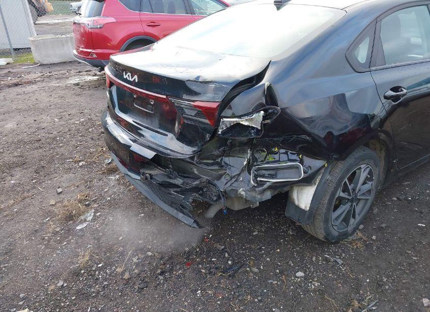 Photo 6 of 2022 Kia Forte LXS (VIN 3KPF24AD6NE442048)