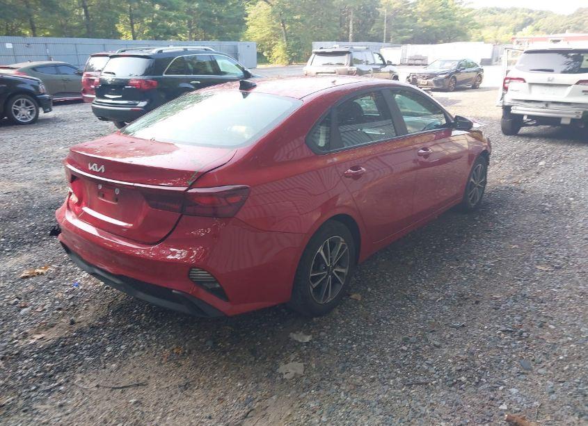 Photo 4 of 2022 Kia Forte LXS (VIN 3KPF24AD6NE464633)