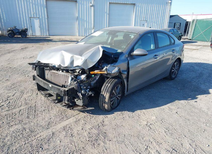 Photo 2 of 2022 Kia Forte LXS (VIN 3KPF24AD6NE466608)