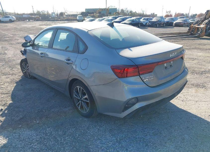 Photo 3 of 2022 Kia Forte LXS (VIN 3KPF24AD6NE466608)