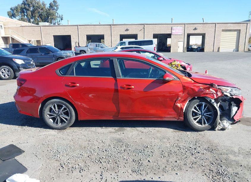 Photo 13 of 2022 Kia Forte LXS (VIN 3KPF24AD6NE474658)