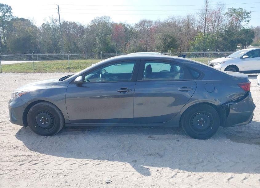 Photo 14 of 2022 Kia Forte FE (VIN 3KPF24AD6NE476149)