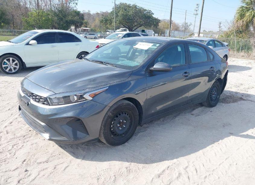 Photo 2 of 2022 Kia Forte FE (VIN 3KPF24AD6NE476149)