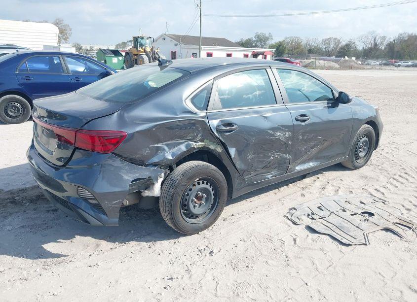 Photo 6 of 2022 Kia Forte FE (VIN 3KPF24AD6NE476149)