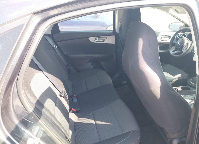 Photo 8 of 2022 Kia Forte FE (VIN 3KPF24AD6NE476149)