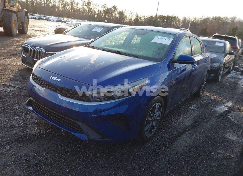 Photo 2 of 2022 Kia Forte LXS (VIN 3KPF24AD6NE482923)