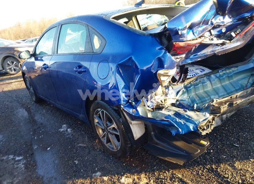 Photo 3 of 2022 Kia Forte LXS (VIN 3KPF24AD6NE482923)