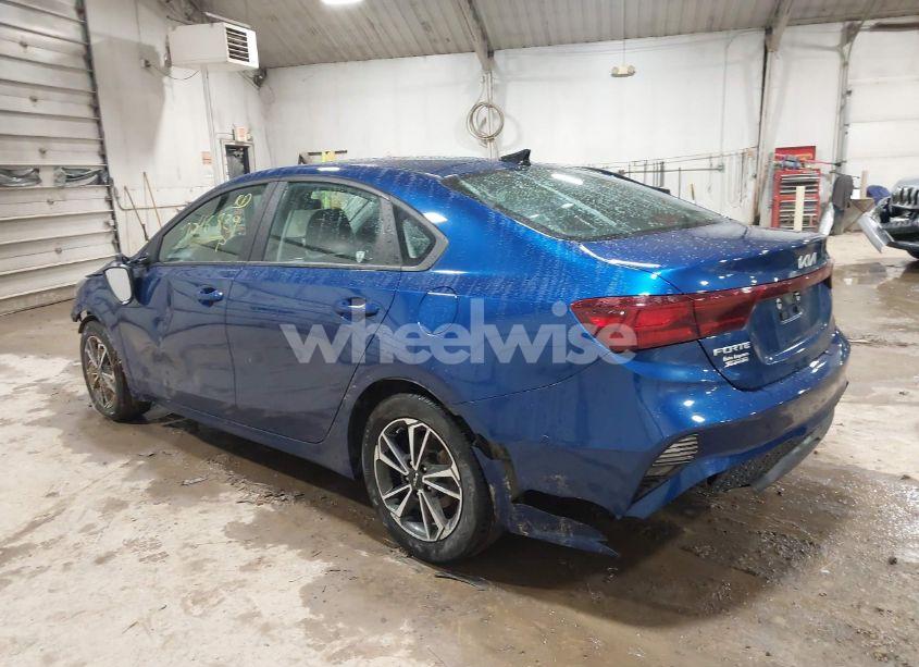 Photo 3 of 2022 Kia Forte LXS (VIN 3KPF24AD6NE499639)
