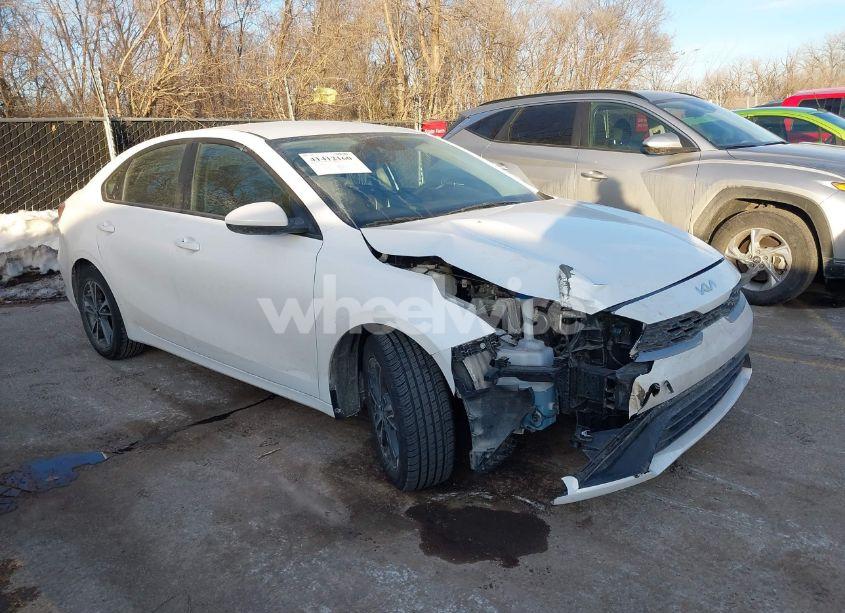 2023 Kia Forte LXS (VIN 3KPF24AD6PE566095) main photo