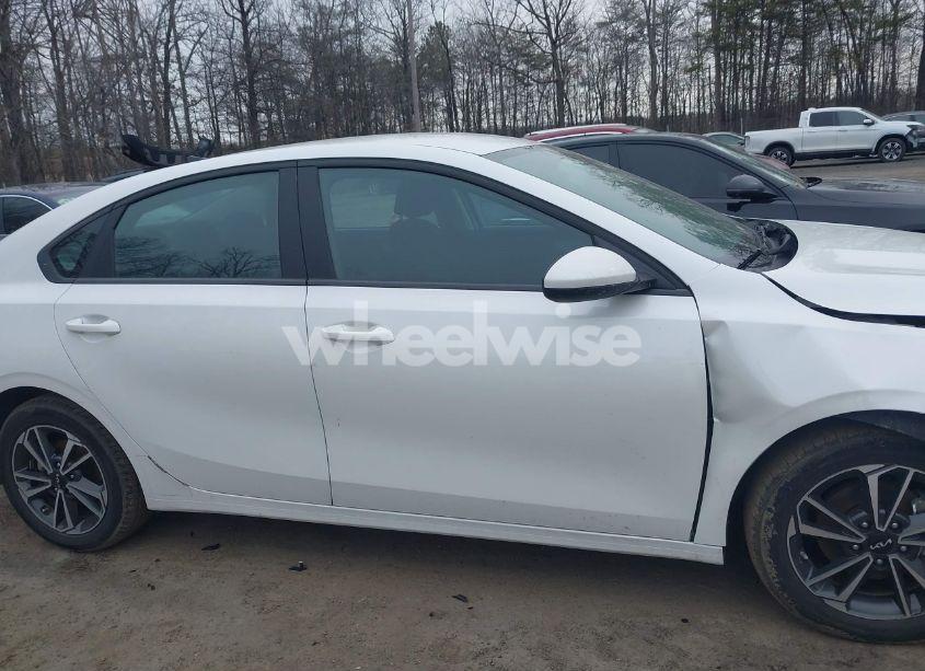 Photo 13 of 2023 Kia Forte LXS (VIN 3KPF24AD6PE616400)