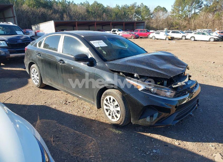 2023 Kia Forte LX (VIN 3KPF24AD6PE654676) main photo
