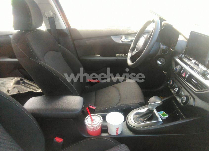 Photo 5 of 2023 Kia Forte LXS (VIN 3KPF24AD6PE660266)