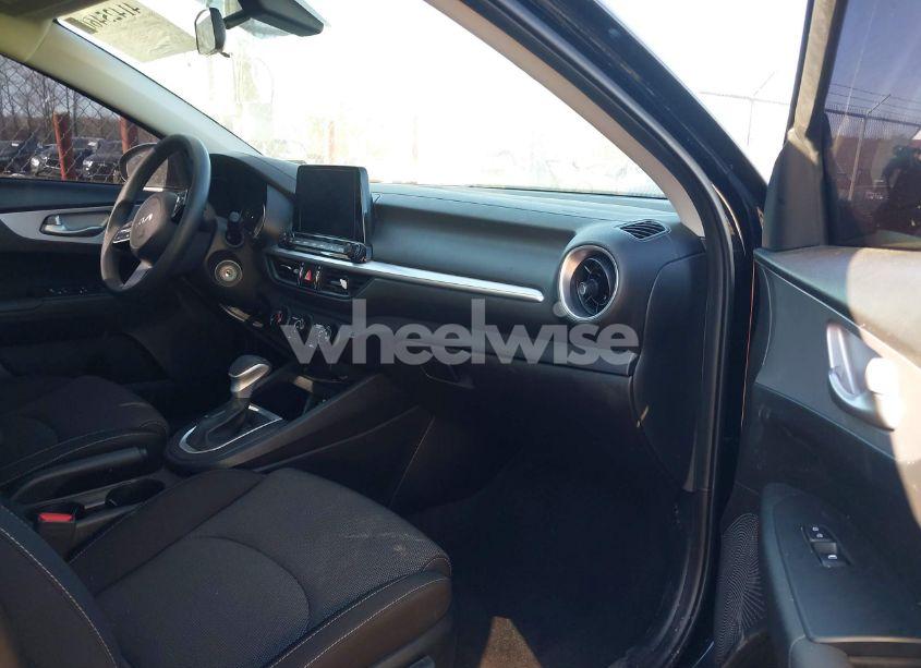 Photo 5 of 2023 Kia Forte LXS (VIN 3KPF24AD6PE675270)