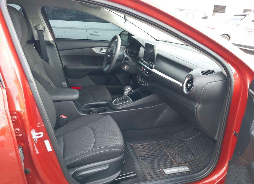 Photo 5 of 2023 Kia Forte LXS (VIN 3KPF24AD6PE680825)