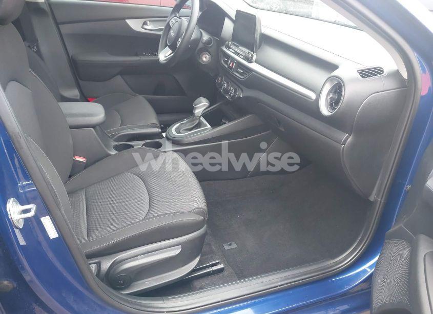 Photo 5 of 2023 Kia Forte LXS (VIN 3KPF24AD6PE683112)