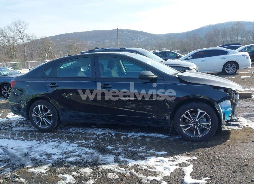 Photo 13 of 2023 Kia Forte LXS (VIN 3KPF24AD6PE692134)