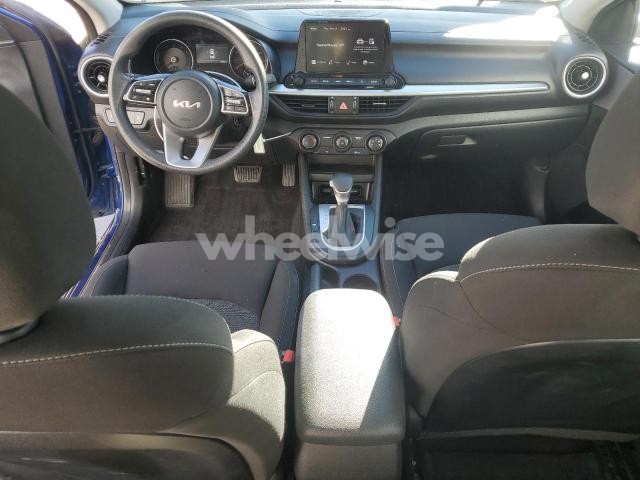 Photo 4 of 2023 KIA FORTE LX (VIN 3KPF24AD6PE693154)