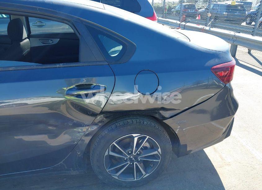 Photo 18 of 2024 Kia Forte LXS (VIN 3KPF24AD6RE698695)