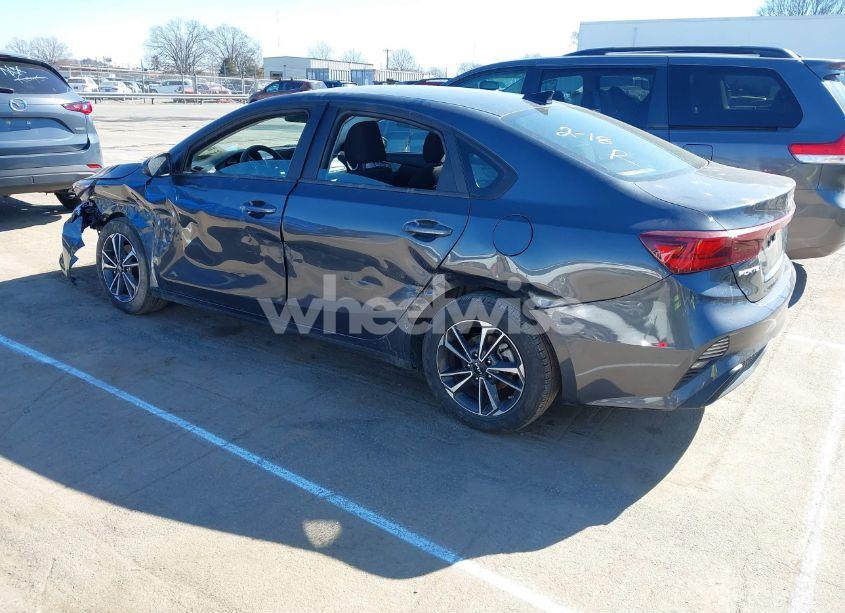 Photo 3 of 2024 Kia Forte LXS (VIN 3KPF24AD6RE698695)
