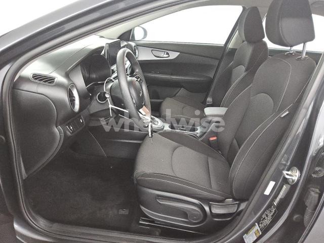 Photo 2 of 2024 KIA FORTE LX (VIN 3KPF24AD6RE714524)