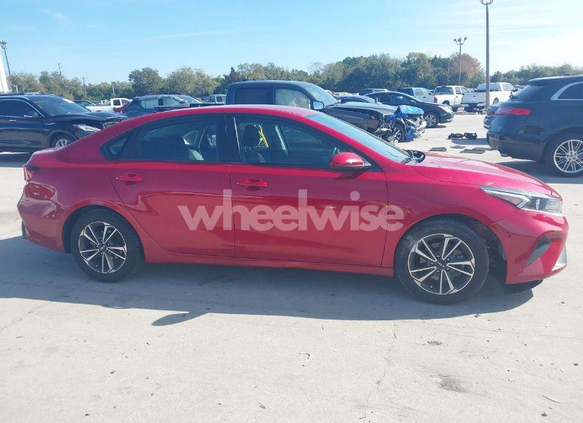 Photo 13 of 2024 Kia Forte LXS (VIN 3KPF24AD6RE716807)
