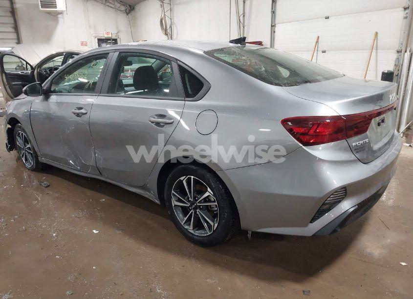 Photo 3 of 2024 Kia Forte LXS (VIN 3KPF24AD6RE744008)